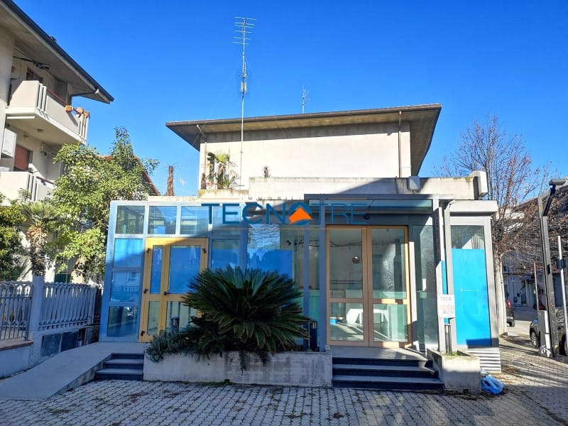 Dettagli: Martinsicuro Centro