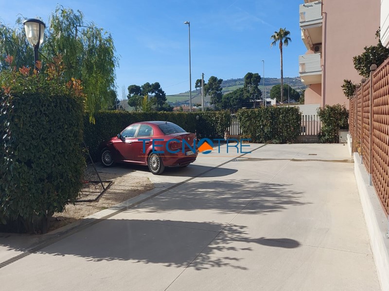 Dettaglio 19: Martinsicuro Zona Sud Quadrilocale Piano Terra