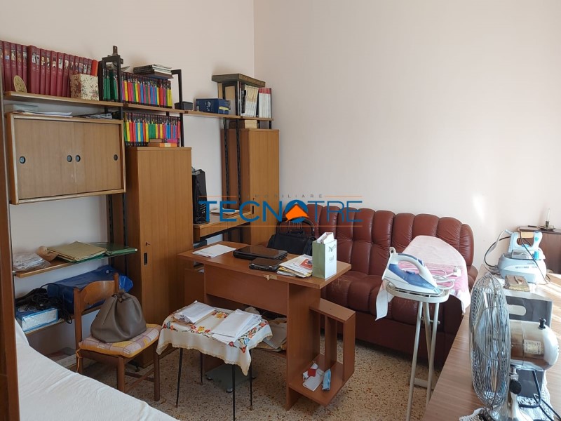 Dettaglio 24: Bellante Casa Singola Affiancata con corte Esterna
