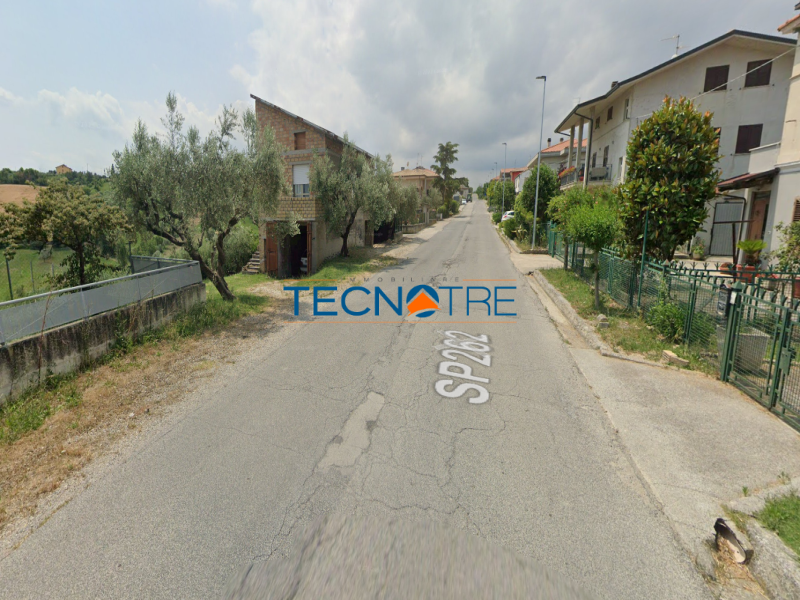 Dettaglio 37: Bellante Casa Singola Affiancata con corte Esterna