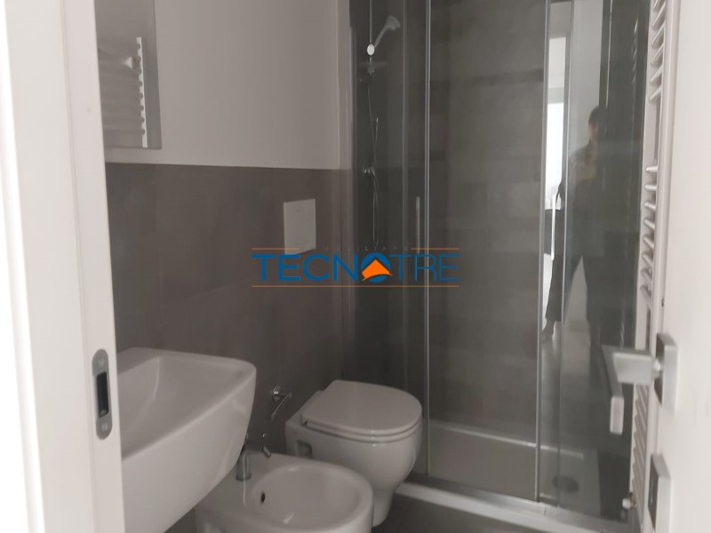 Dettaglio 15: Martinsicuro Zona Centro Trilocale con Due Bagni