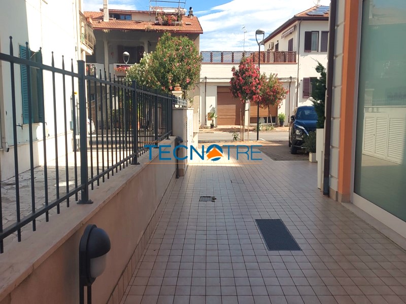 Dettagli: Martinsicuro Zona Centro Trilocale con Due Bagni