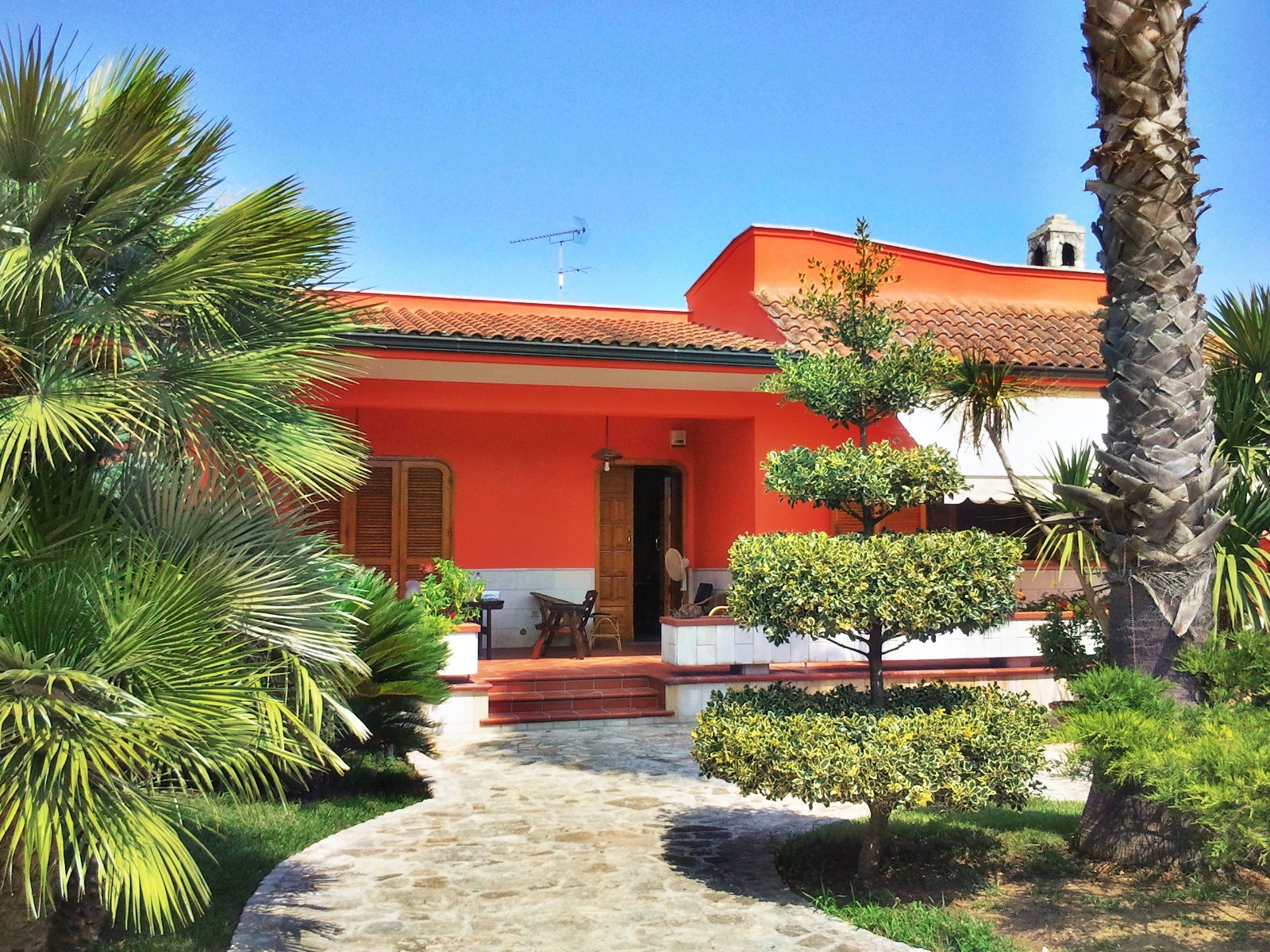 Latiano Villa con Giardino