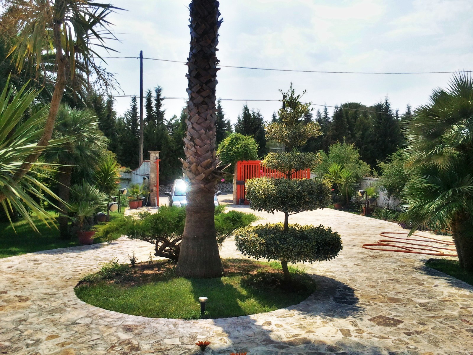 Dettagli: Latiano Villa con Giardino