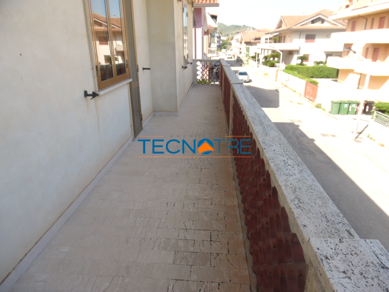 Dettaglio 36: Martinsicuro Casa Singola divisa in due Appartamenti