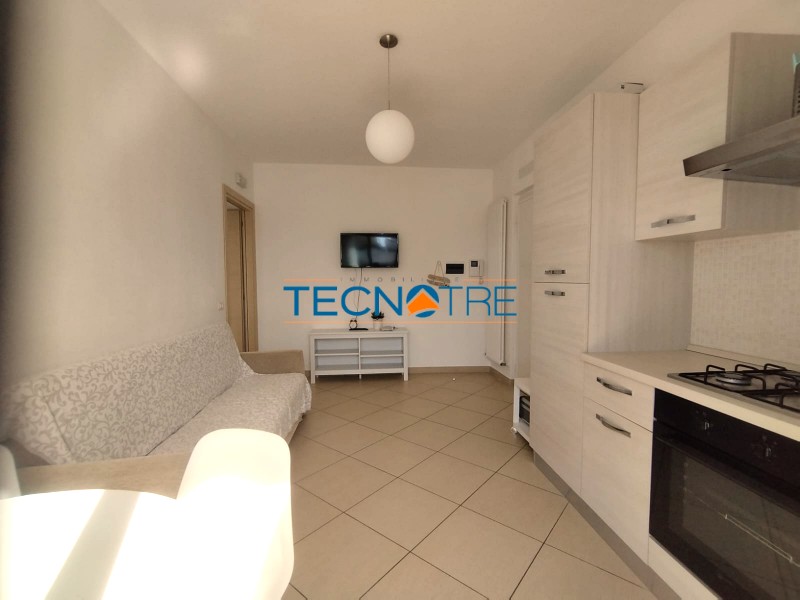 Dettagli: Martinsicuro Attico Trilocale Vista Mare e Garage