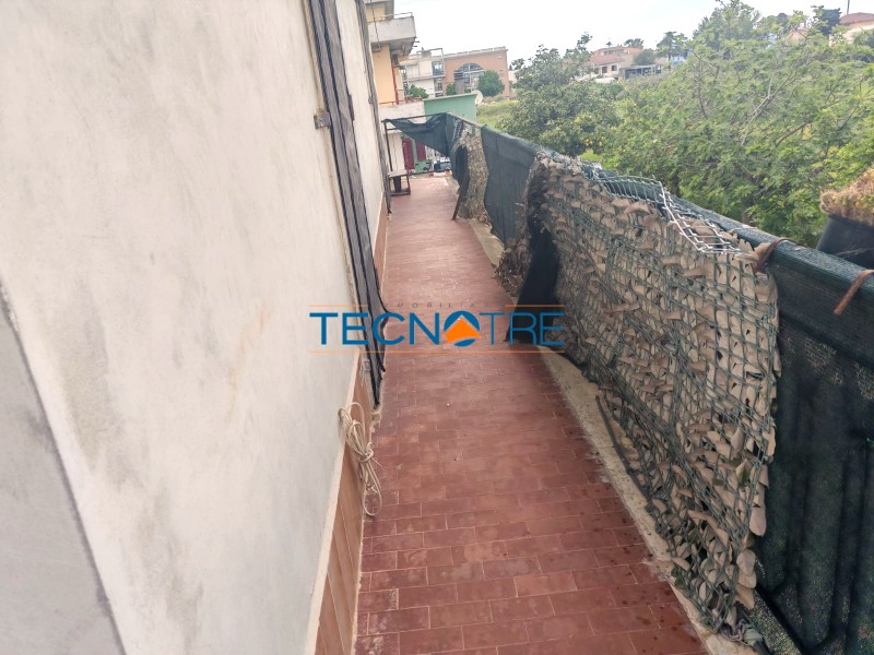 Dettaglio 40: Martinsicuro Casa Singola da Ristrutturare con Area Esterna Recintata