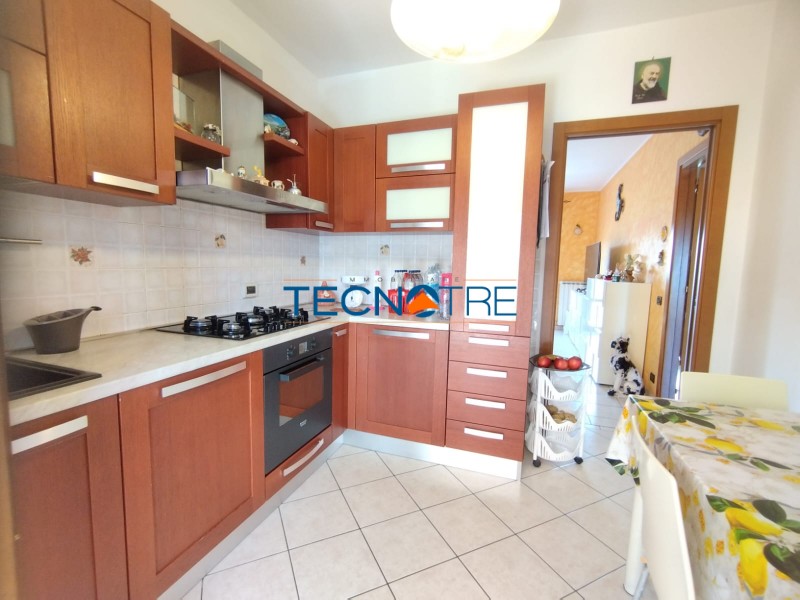 Dettaglio 15: Martinsicuro Trilocale con Due Bagni