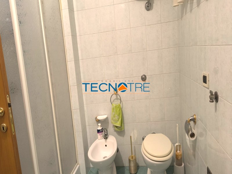 Dettaglio 19: Giulianova Lido Zona Residenziale Trilocale con Posto Auto e Cantina